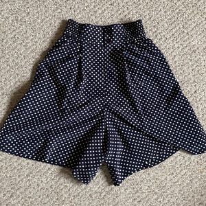 Vintage high waisted wide leg polka dot short - size 26
